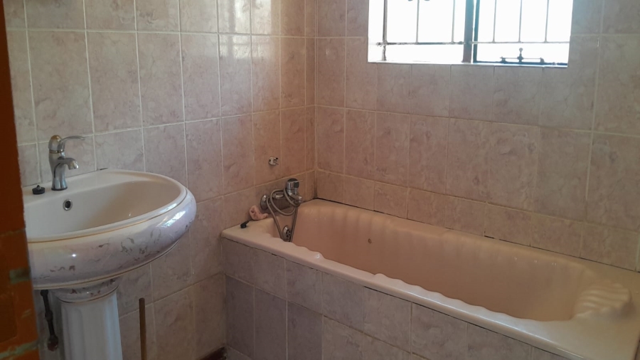 3 Bedroom Property for Sale in Sebokeng Zone 6 Gauteng