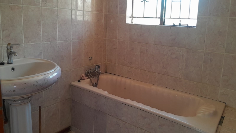 3 Bedroom Property for Sale in Sebokeng Zone 6 Gauteng