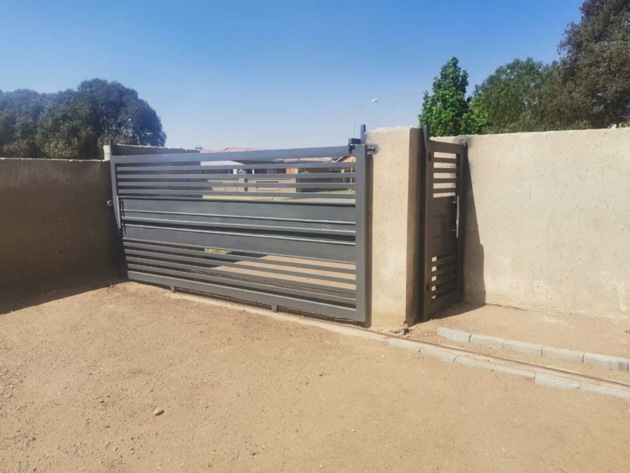 2 Bedroom Property for Sale in Vanderbijlpark CE 7 Gauteng