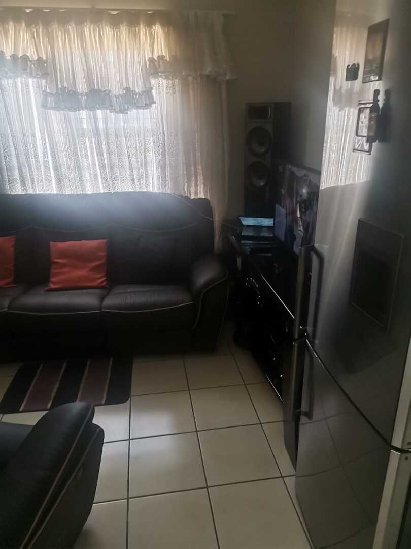 2 Bedroom Property for Sale in Vanderbijlpark CE 7 Gauteng