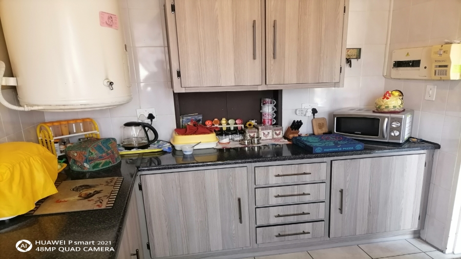 2 Bedroom Property for Sale in Vanderbijlpark CW 3 Gauteng