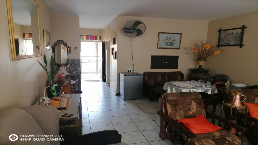 2 Bedroom Property for Sale in Vanderbijlpark CW 3 Gauteng