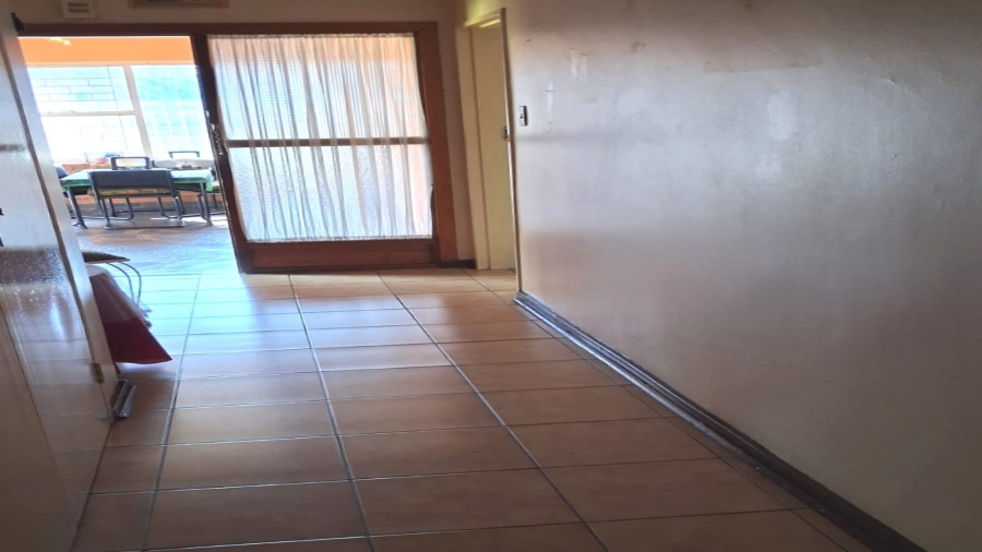 3 Bedroom Property for Sale in Vanderbijlpark SE 6 Gauteng