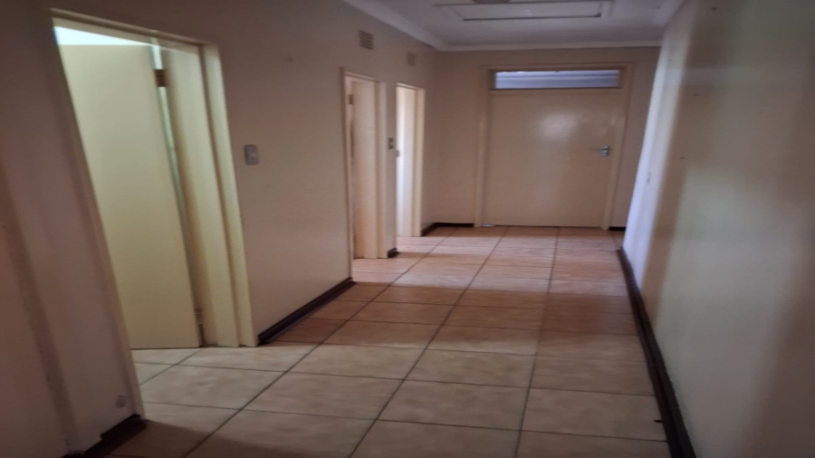 3 Bedroom Property for Sale in Vanderbijlpark SE 6 Gauteng