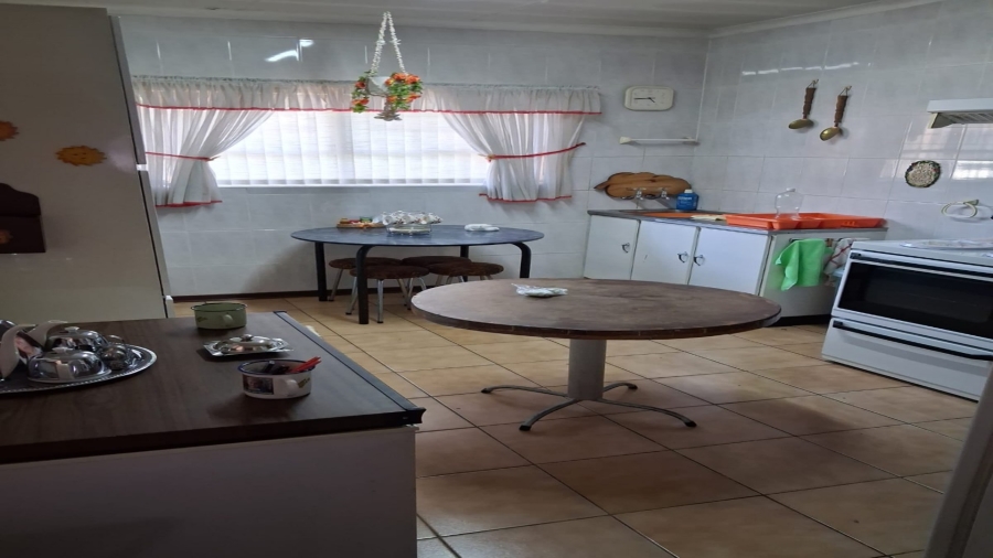 3 Bedroom Property for Sale in Vanderbijlpark SE 6 Gauteng