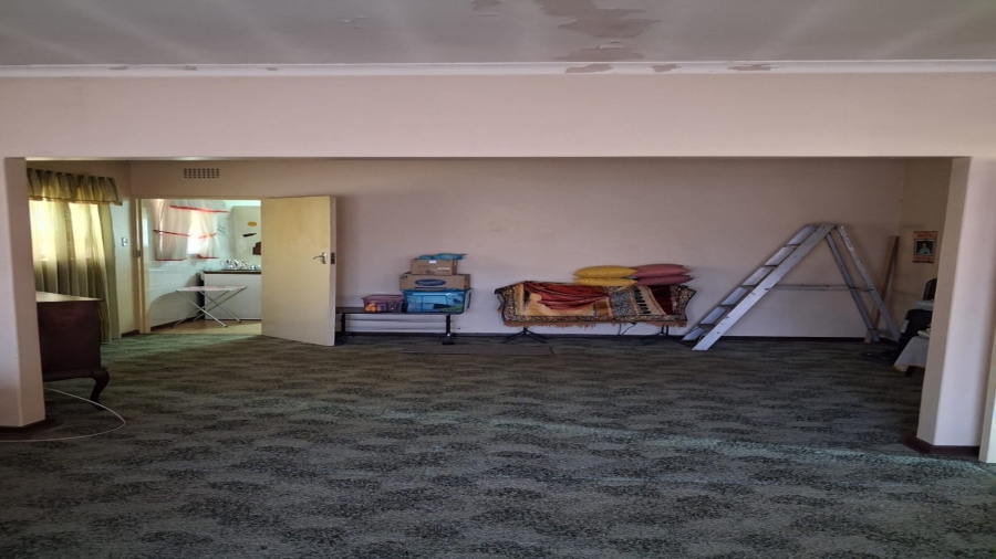 3 Bedroom Property for Sale in Vanderbijlpark SE 6 Gauteng