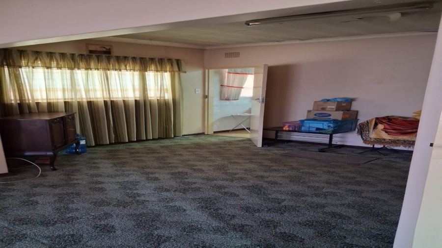 3 Bedroom Property for Sale in Vanderbijlpark SE 6 Gauteng