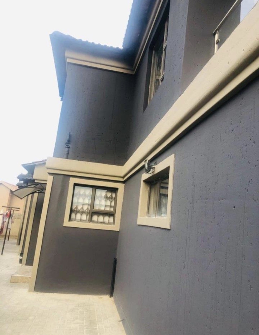 4 Bedroom Property for Sale in Vanderbijlpark CE 3 Gauteng