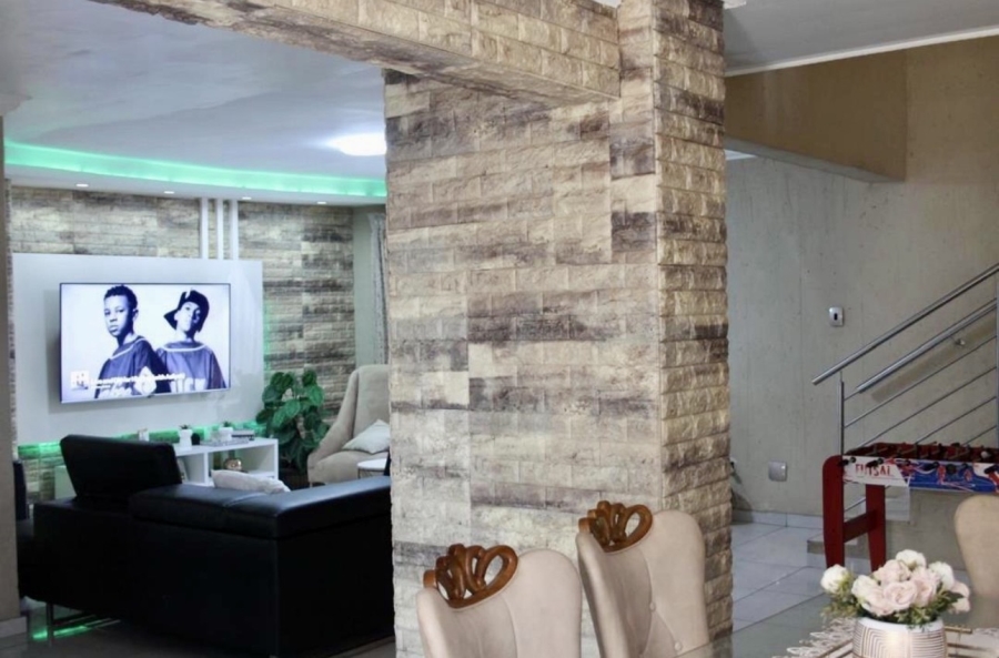 4 Bedroom Property for Sale in Vanderbijlpark CE 3 Gauteng