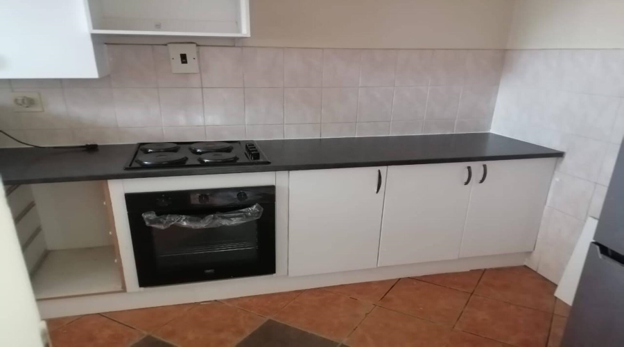 2 Bedroom Property for Sale in Vanderbijlpark CW 3 Gauteng