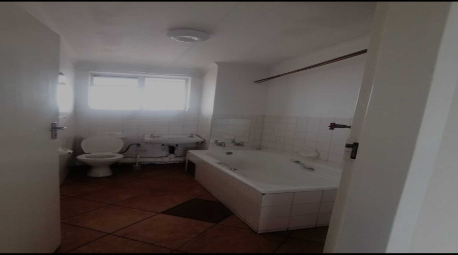 2 Bedroom Property for Sale in Vanderbijlpark CW 3 Gauteng