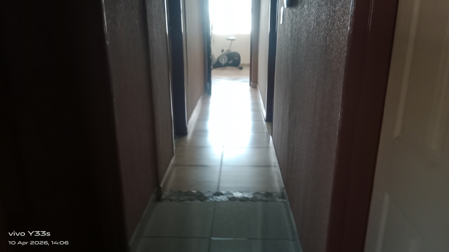 To Let 4 Bedroom Property for Rent in Sonland Park Gauteng