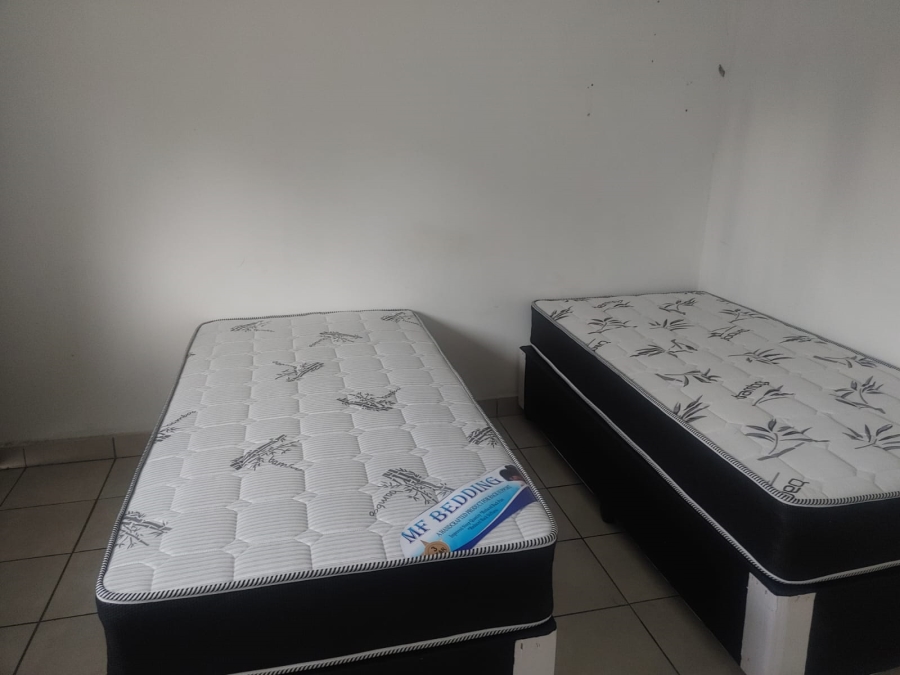 To Let 6 Bedroom Property for Rent in Vanderbijlpark SE 2 Gauteng