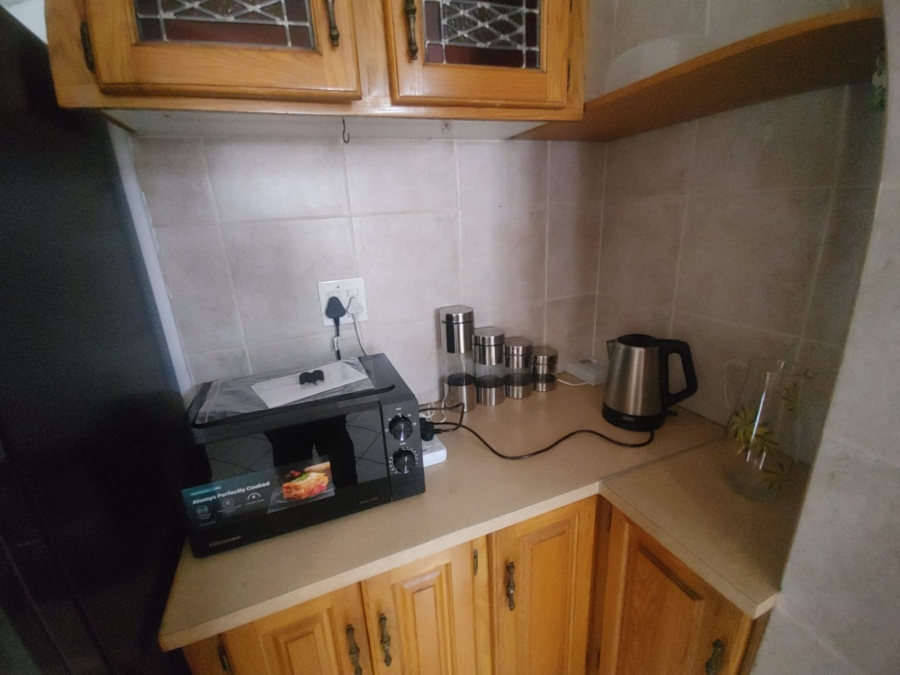 To Let 6 Bedroom Property for Rent in Vanderbijlpark SE 2 Gauteng