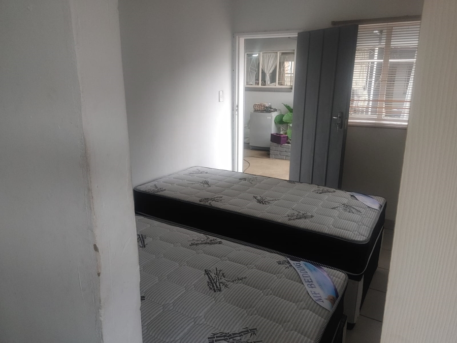 To Let 6 Bedroom Property for Rent in Vanderbijlpark SE 2 Gauteng