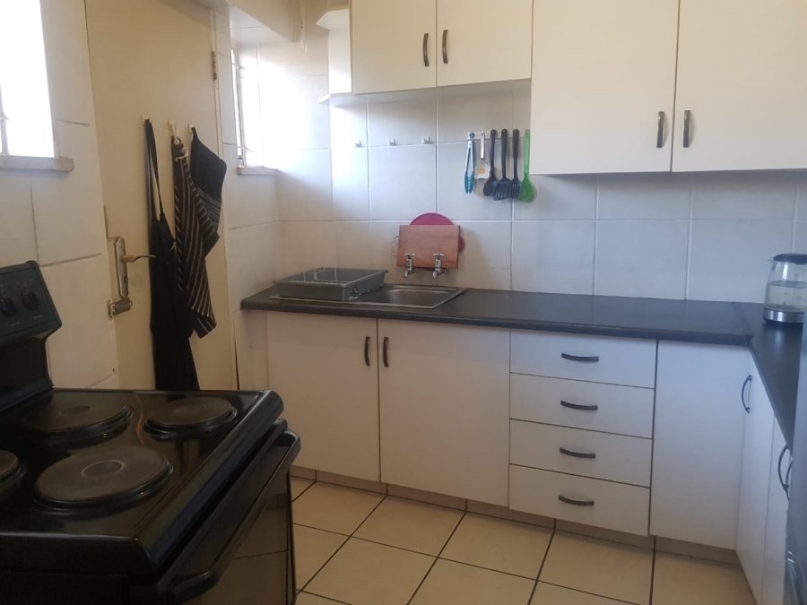 2 Bedroom Property for Sale in Three Rivers Proper Gauteng