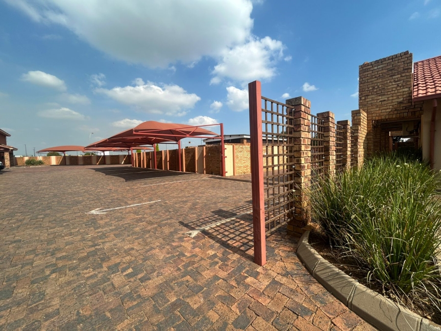 To Let Commercial Property for Rent in Vanderbijlpark SE 6 Gauteng
