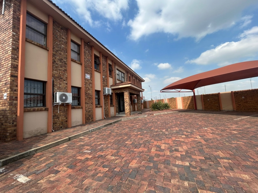 To Let Commercial Property for Rent in Vanderbijlpark SE 6 Gauteng