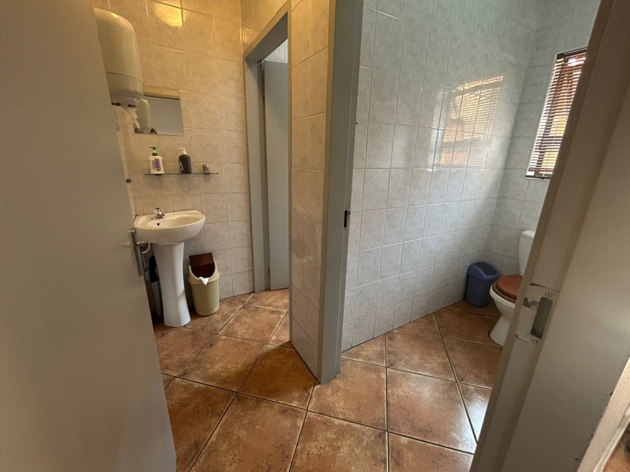 To Let Commercial Property for Rent in Vanderbijlpark SE 6 Gauteng