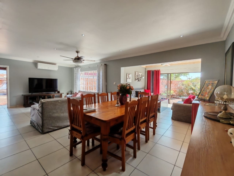 3 Bedroom Property for Sale in Three Rivers Gauteng