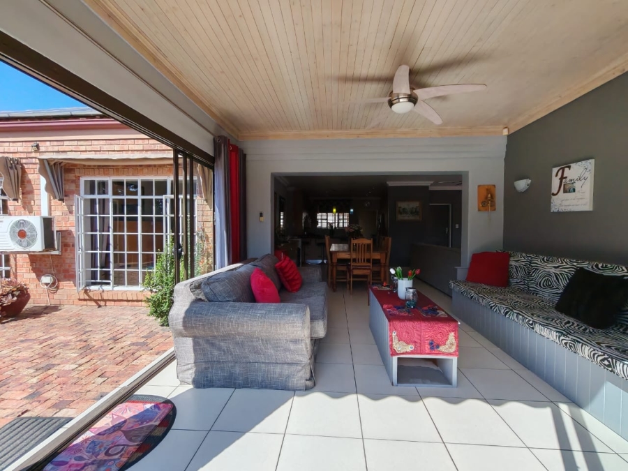 3 Bedroom Property for Sale in Three Rivers Gauteng