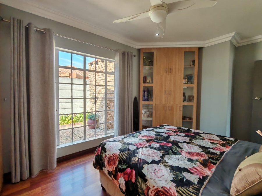 3 Bedroom Property for Sale in Three Rivers Gauteng