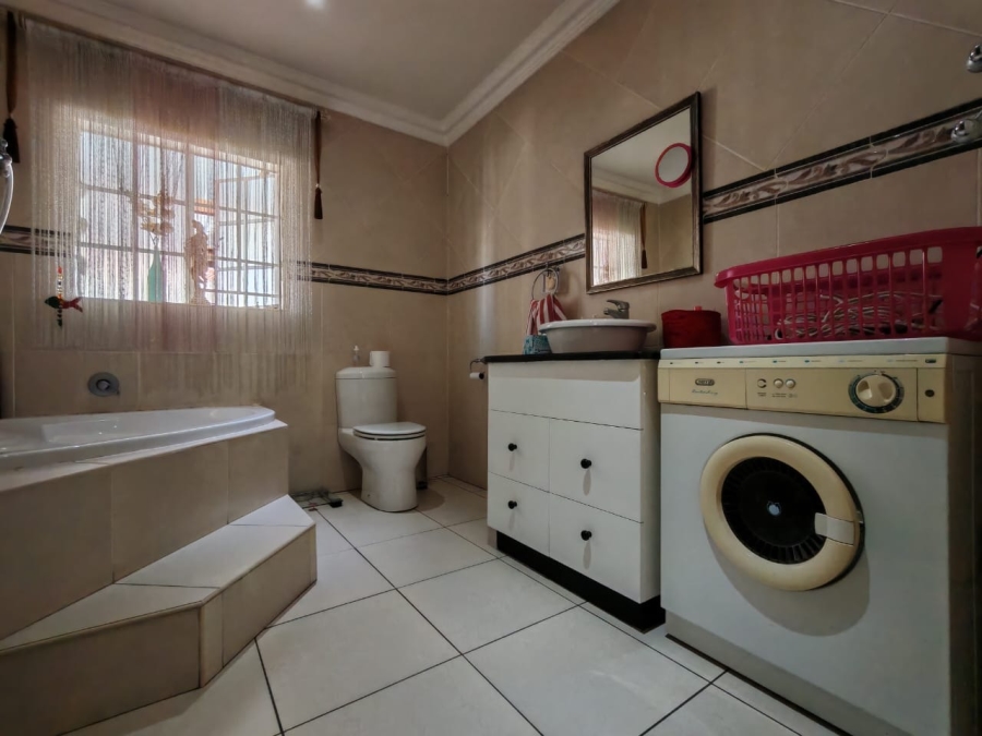 3 Bedroom Property for Sale in Three Rivers Gauteng