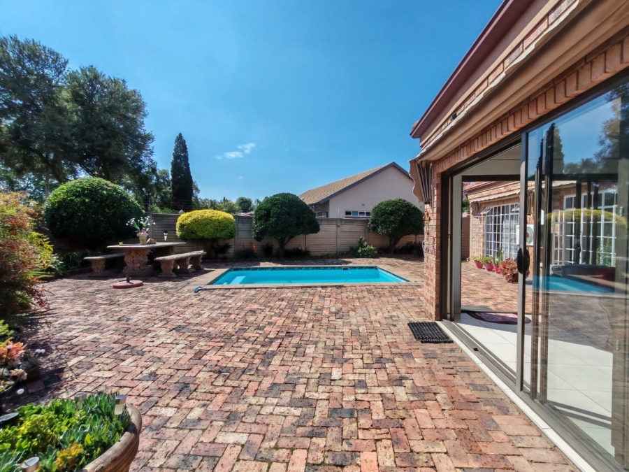 3 Bedroom Property for Sale in Three Rivers Gauteng