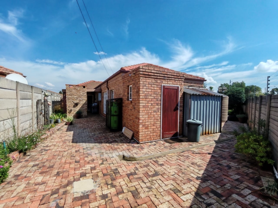 3 Bedroom Property for Sale in Three Rivers Gauteng