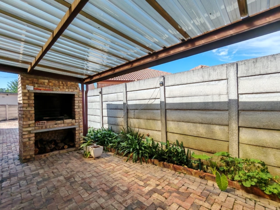 3 Bedroom Property for Sale in Three Rivers Gauteng