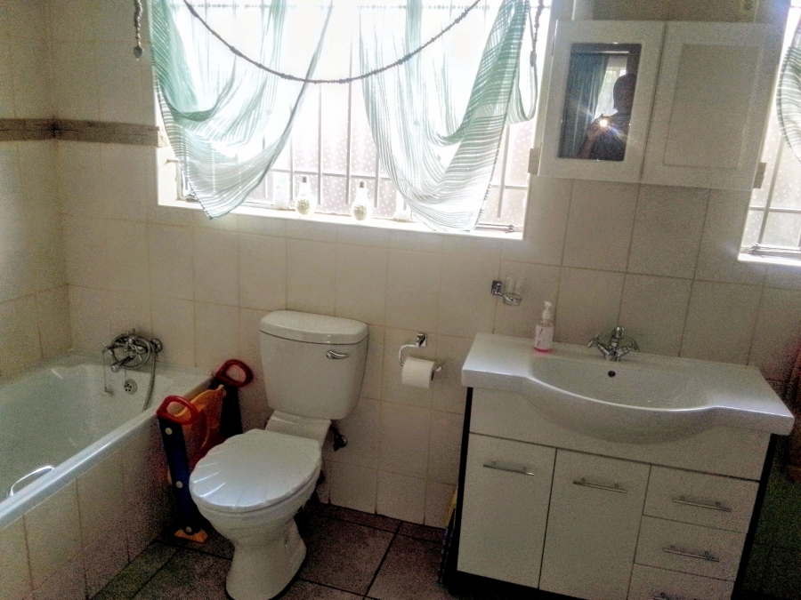 3 Bedroom Property for Sale in Mindalore Gauteng