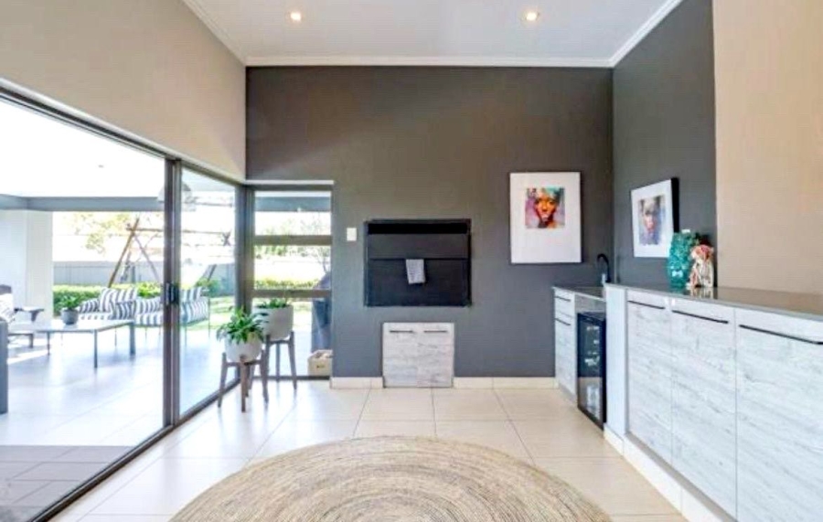 To Let 3 Bedroom Property for Rent in Six Fountains Residential Estate Gauteng