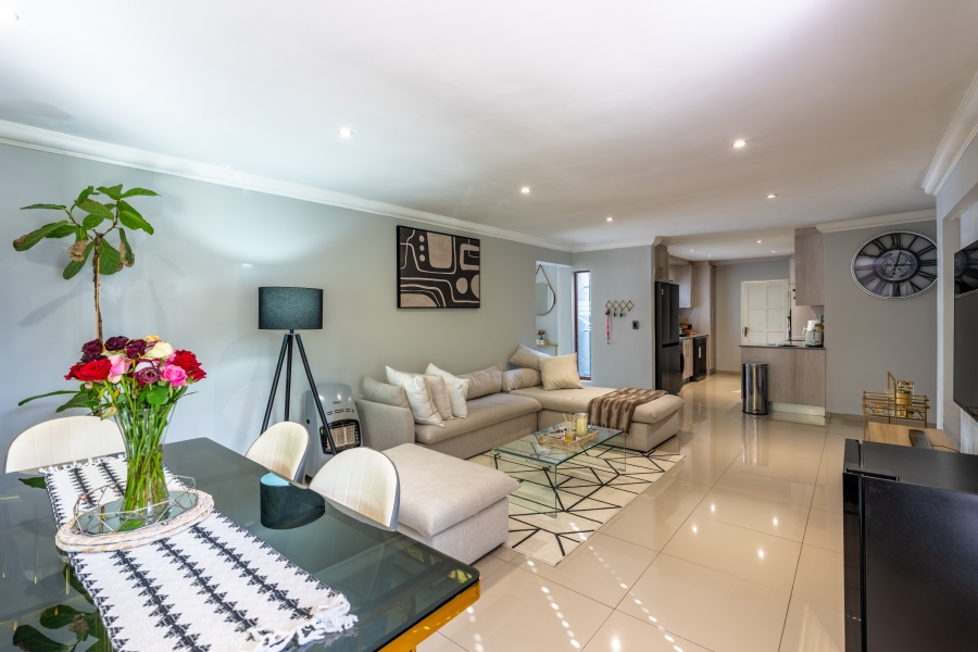 3 Bedroom Property for Sale in Magaliessig Gauteng