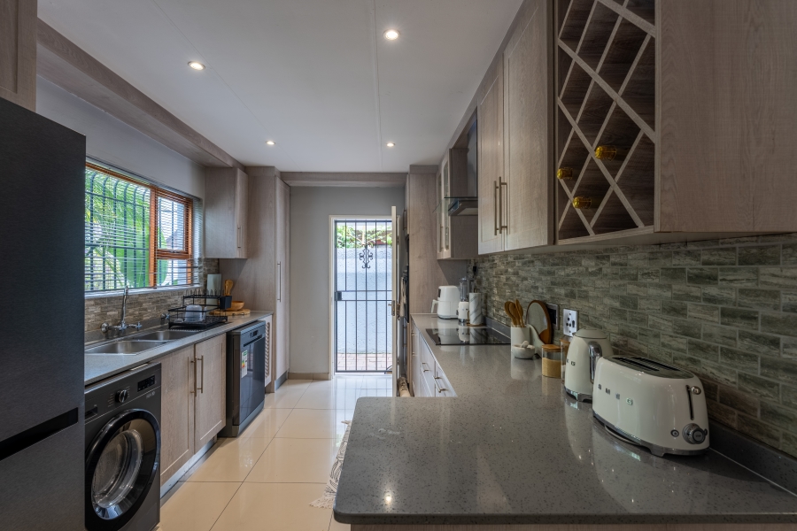 3 Bedroom Property for Sale in Magaliessig Gauteng