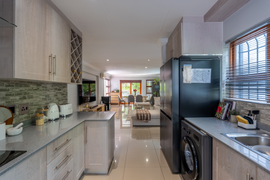 3 Bedroom Property for Sale in Magaliessig Gauteng