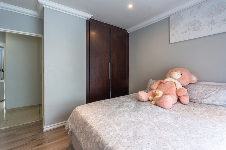 3 Bedroom Property for Sale in Magaliessig Gauteng