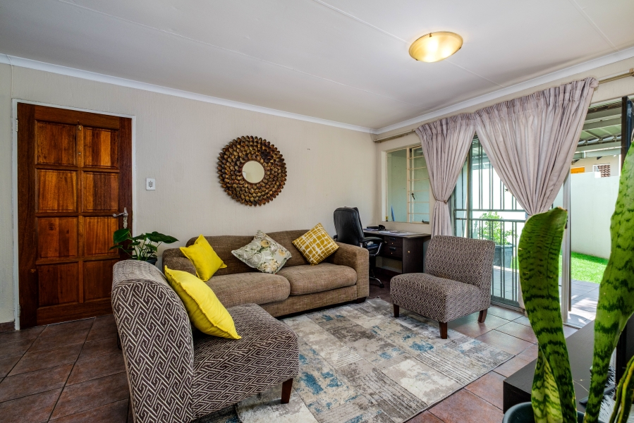 2 Bedroom Property for Sale in Sundowner Gauteng