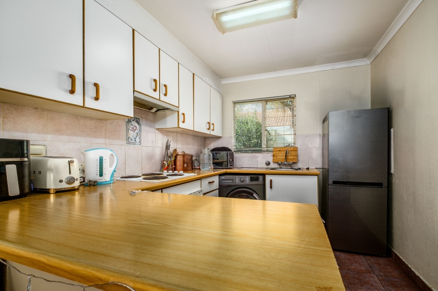 2 Bedroom Property for Sale in Sundowner Gauteng