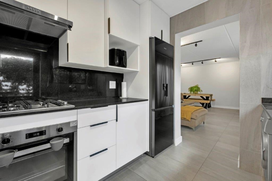 2 Bedroom Property for Sale in Victory Park Gauteng