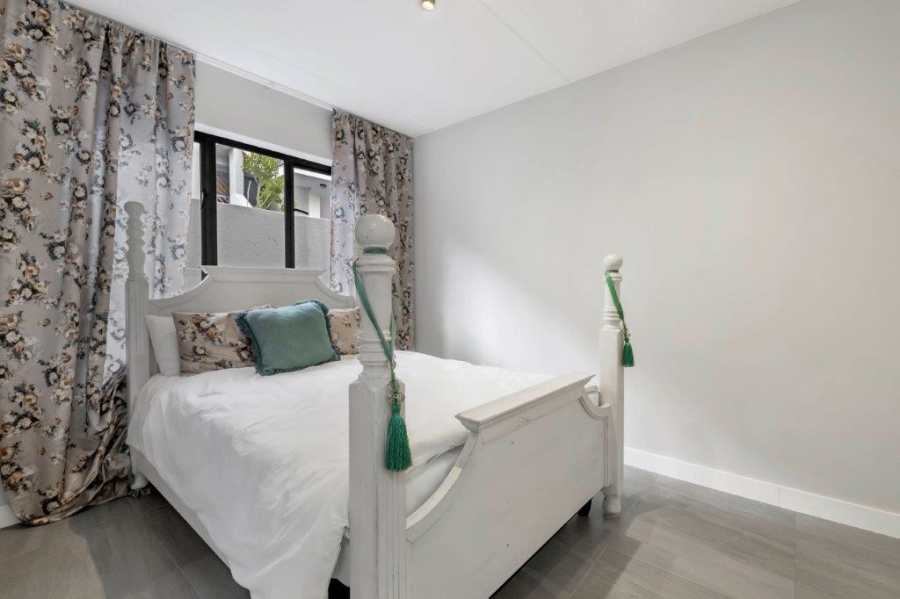 2 Bedroom Property for Sale in Victory Park Gauteng