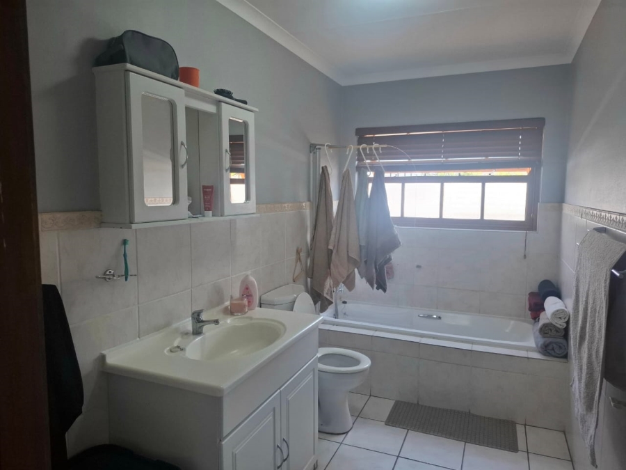 4 Bedroom Property for Sale in Kyalami Gauteng