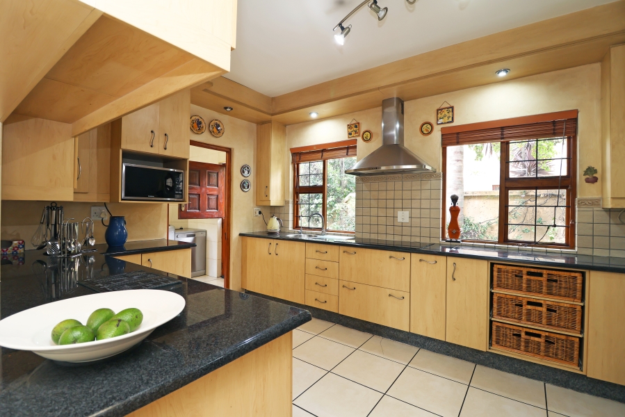 4 Bedroom Property for Sale in Abbotsford Gauteng