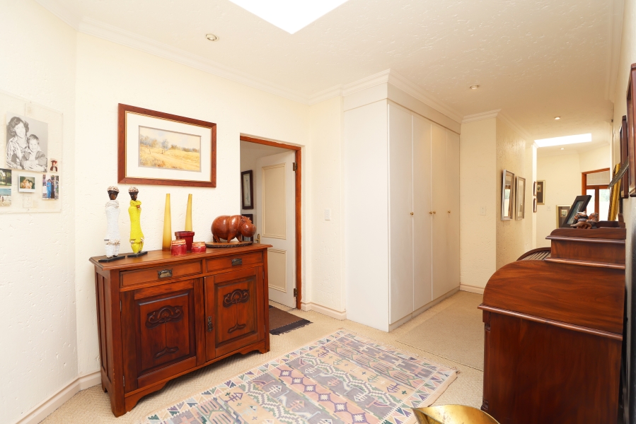 4 Bedroom Property for Sale in Abbotsford Gauteng