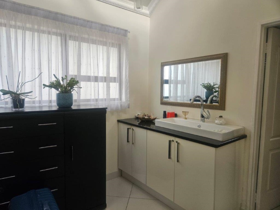 1 Bedroom Property for Sale in Dowerglen Ext 3 Gauteng