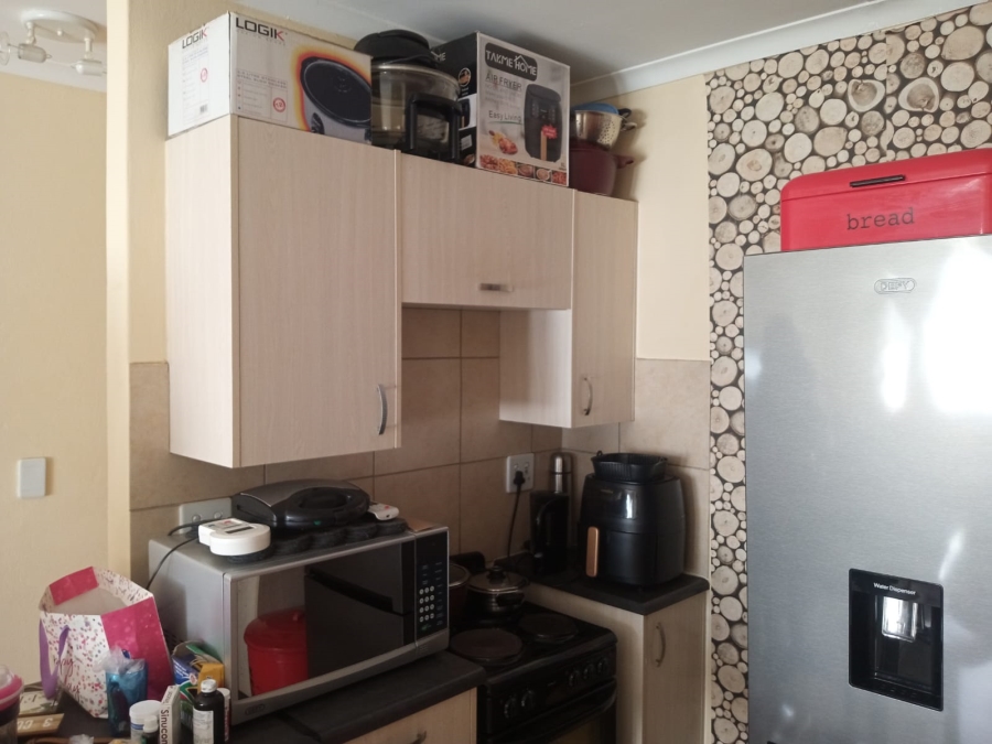 1 Bedroom Property for Sale in Fairlead Gauteng