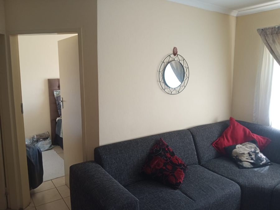 1 Bedroom Property for Sale in Fairlead Gauteng
