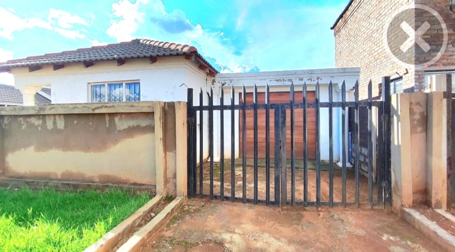 3 Bedroom Property for Sale in Windmill Park Gauteng