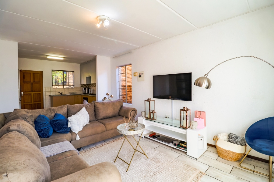 2 Bedroom Property for Sale in Heuwelsig Estate Gauteng