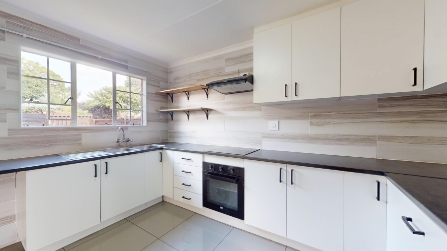 2 Bedroom Property for Sale in Witfield Gauteng