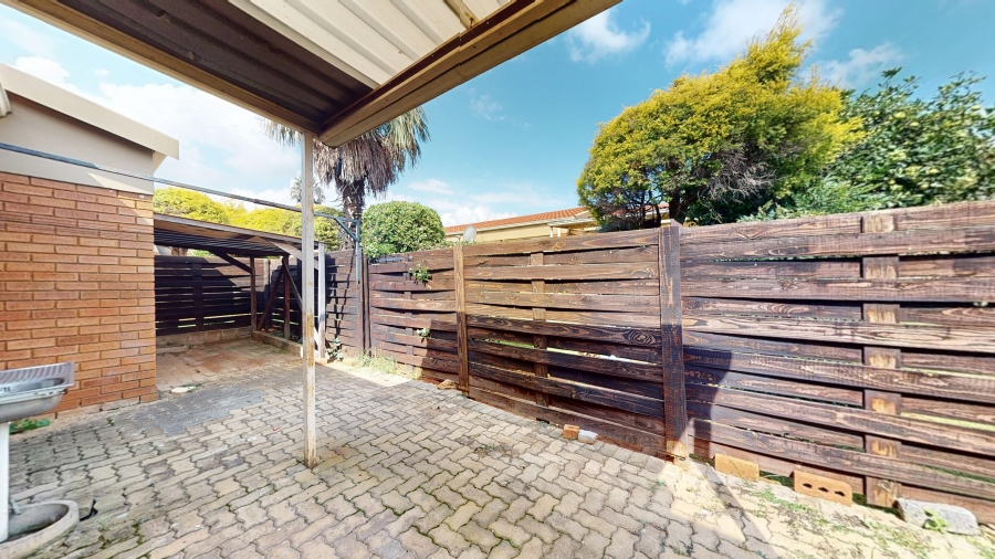 2 Bedroom Property for Sale in Witfield Gauteng